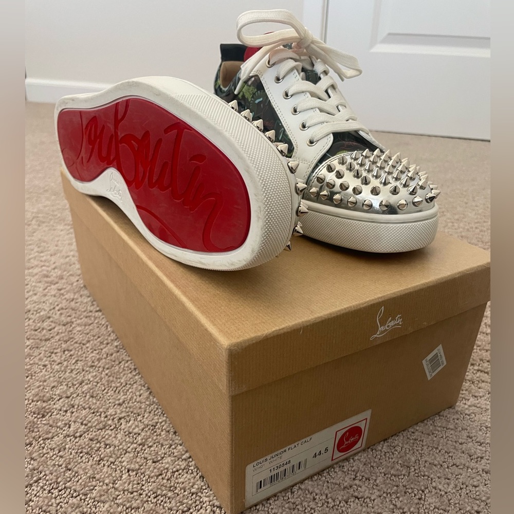 Selling my Christian Louboutin shoes